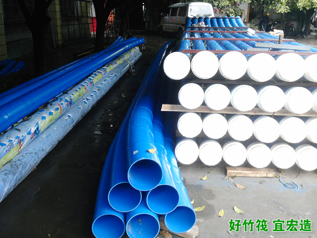宜宏塑料竹筏采用全新联塑PVC管制作，用得安全放心